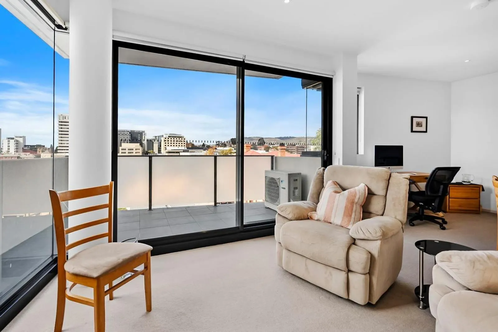 Stay And Play In The Heart Of Hobart Apartamento